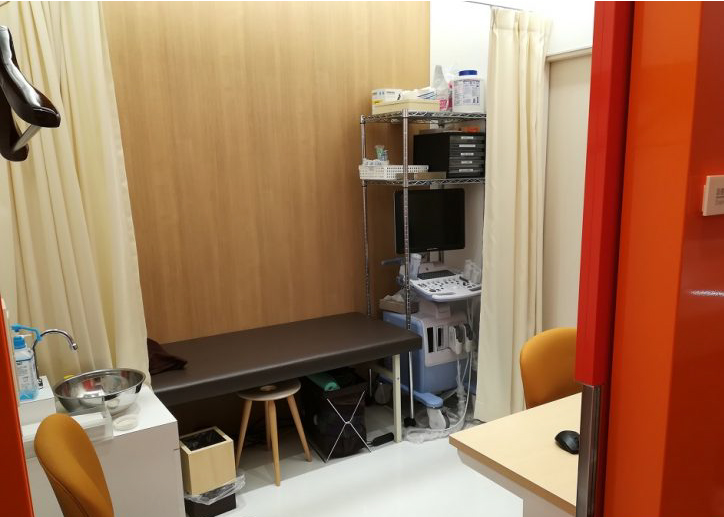メンズヘルスクリニック東京の診察室の写真